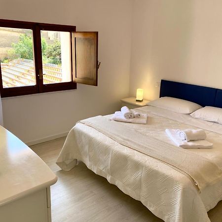 Residence Le Rose Castellammare del Golfo Buitenkant foto