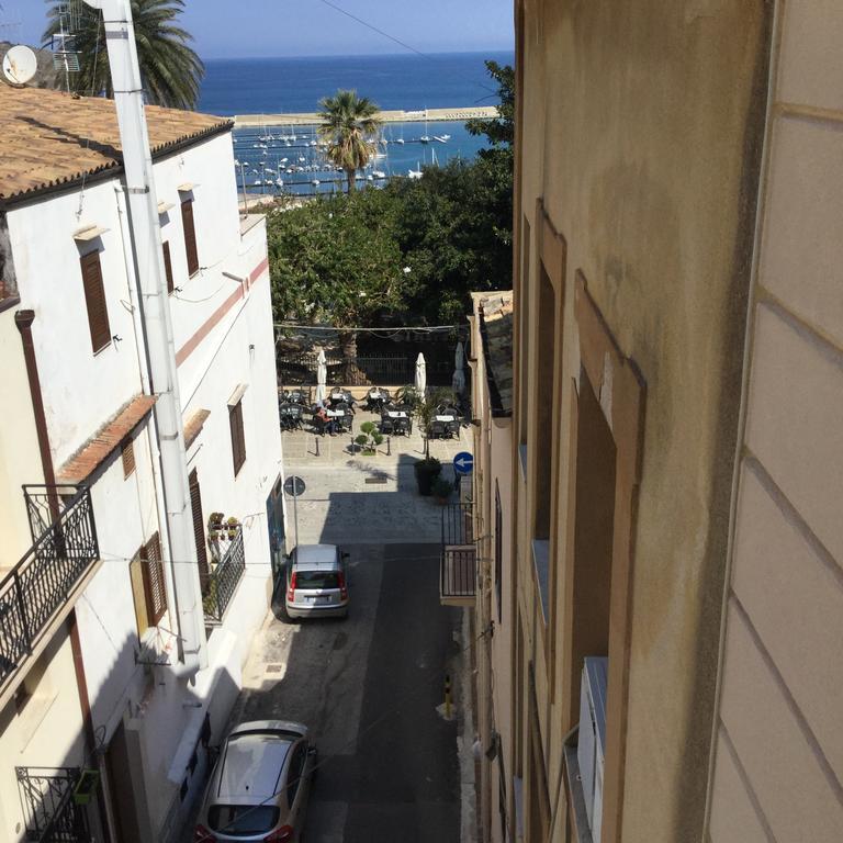 Residence Le Rose Castellammare del Golfo Buitenkant foto