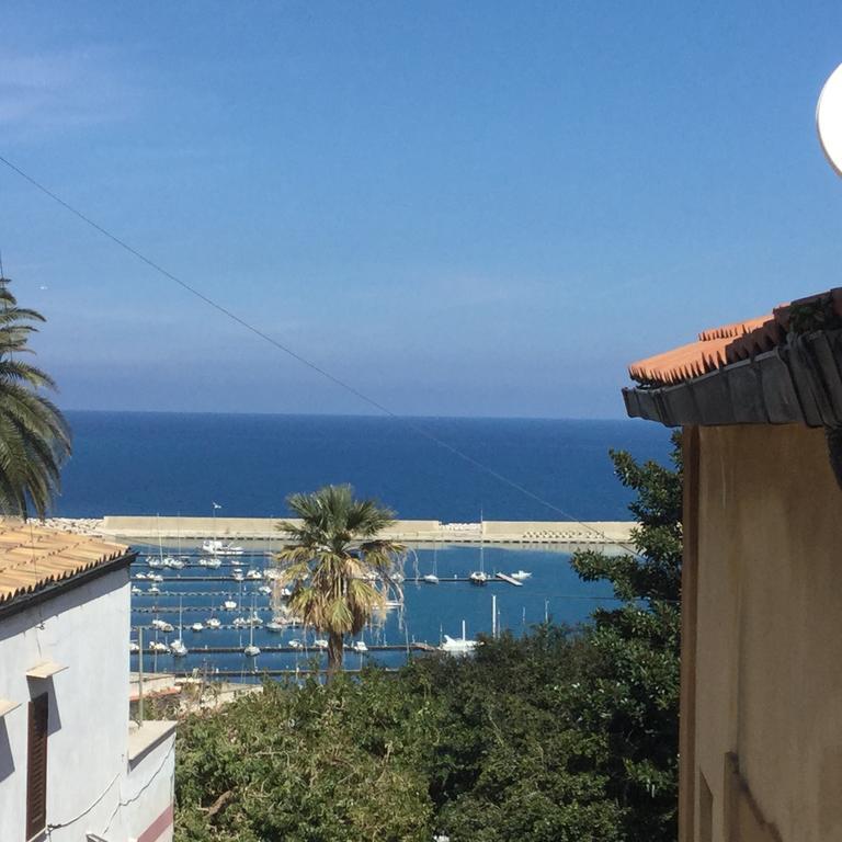Residence Le Rose Castellammare del Golfo Buitenkant foto