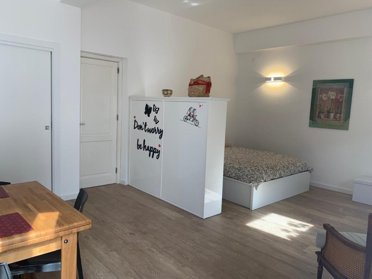 Residence Le Rose Castellammare del Golfo Buitenkant foto